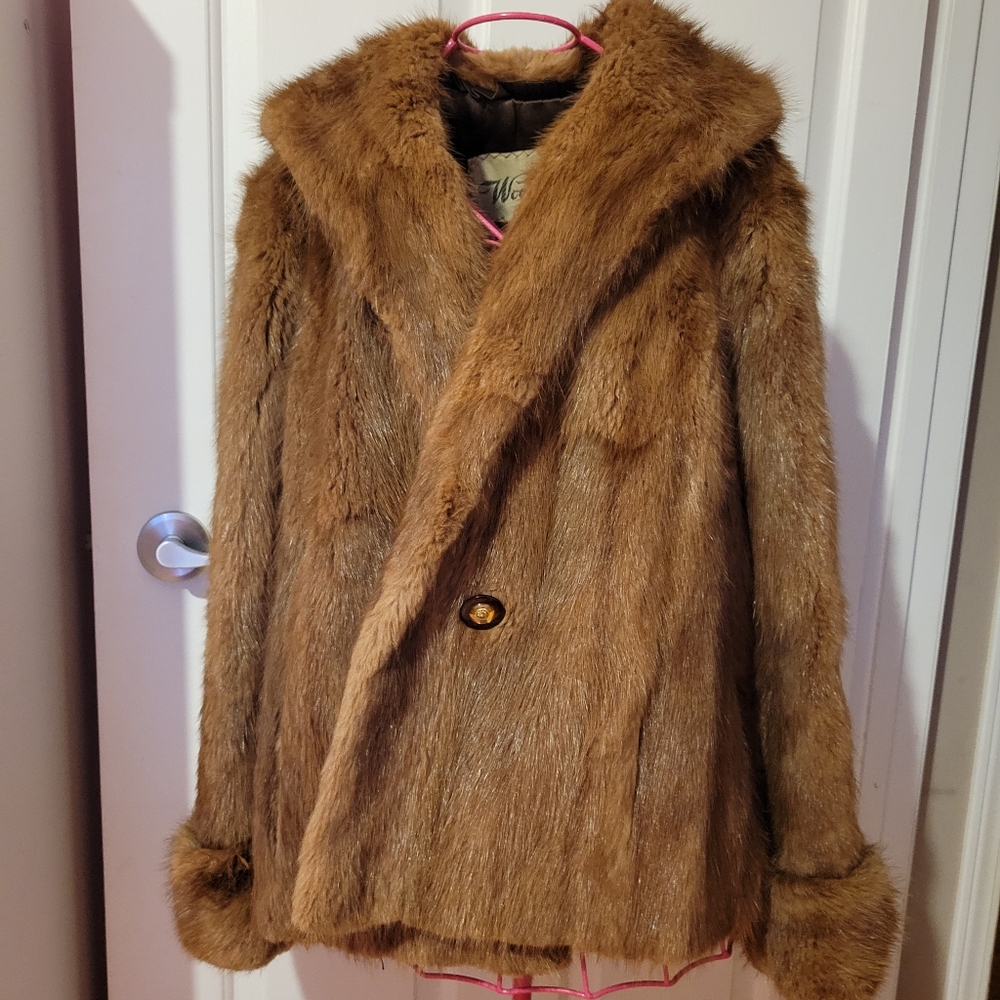 Women's Faux Fur Coat in Chestnut Brown